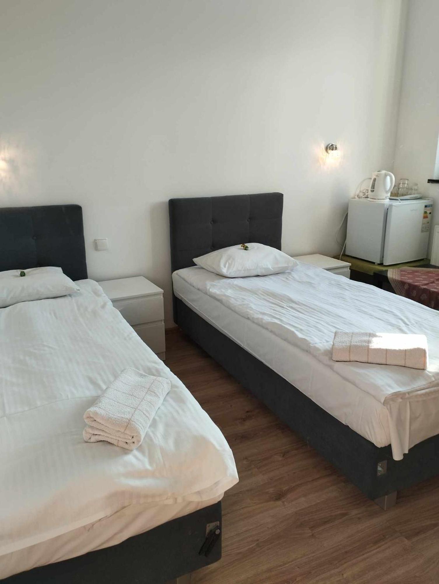 Checz Goscinna- Pokoje,Sauna,Jacuzzi, Sala Konferencyjna Grzybno Exteriör bild