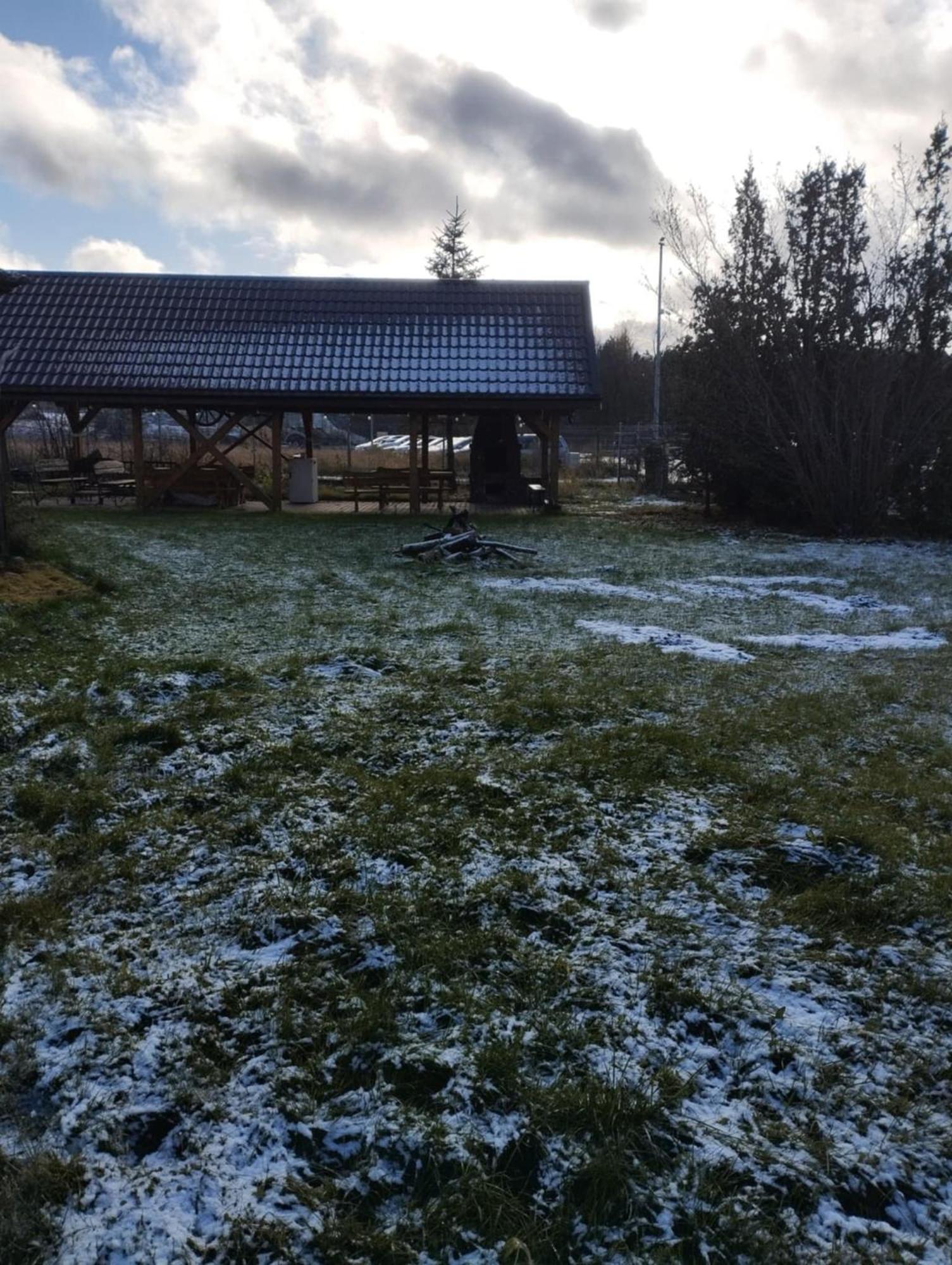 Checz Goscinna- Pokoje,Sauna,Jacuzzi, Sala Konferencyjna Grzybno Exteriör bild